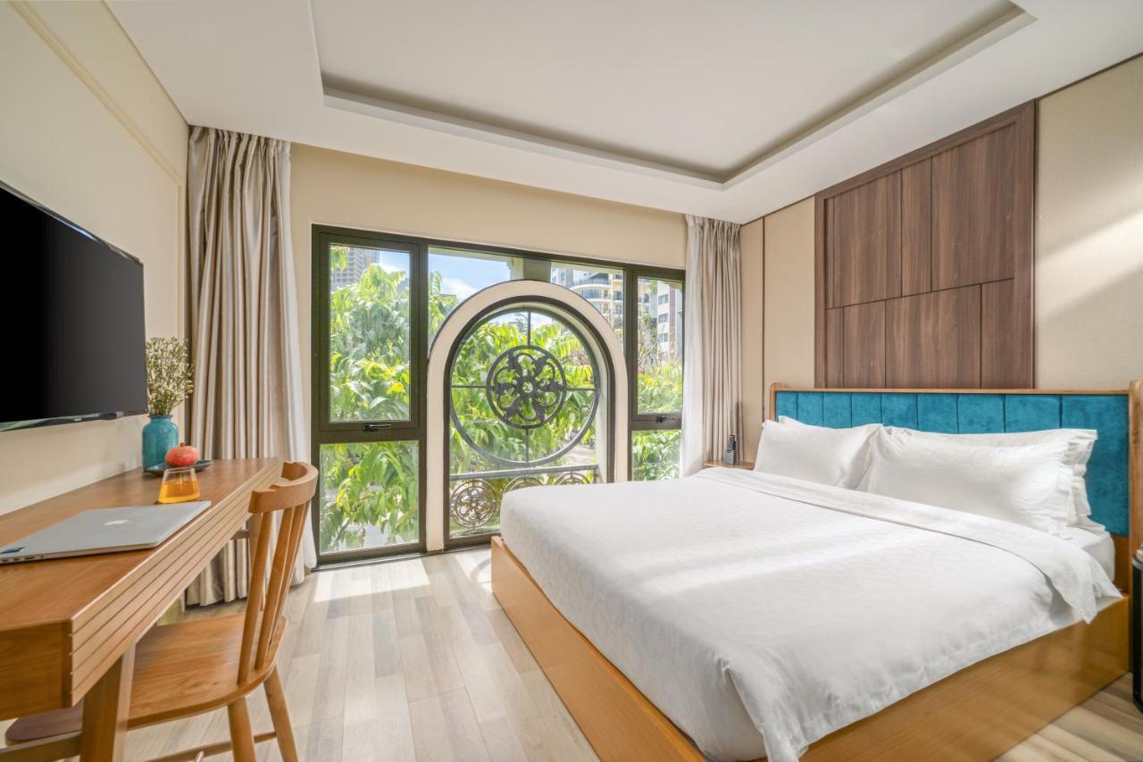 Brilliant Majestic Hotel Da Nang Exterior photo
