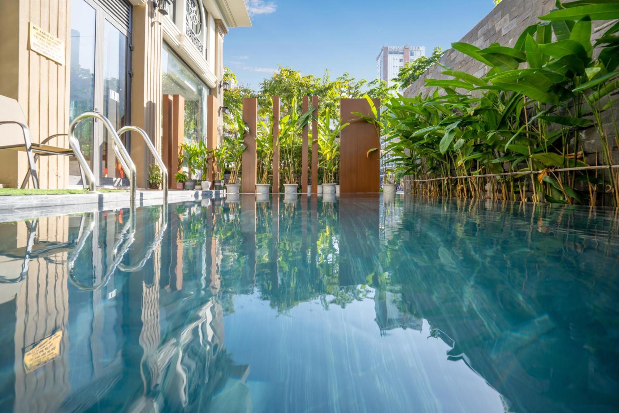 Brilliant Majestic Hotel Da Nang Exterior photo