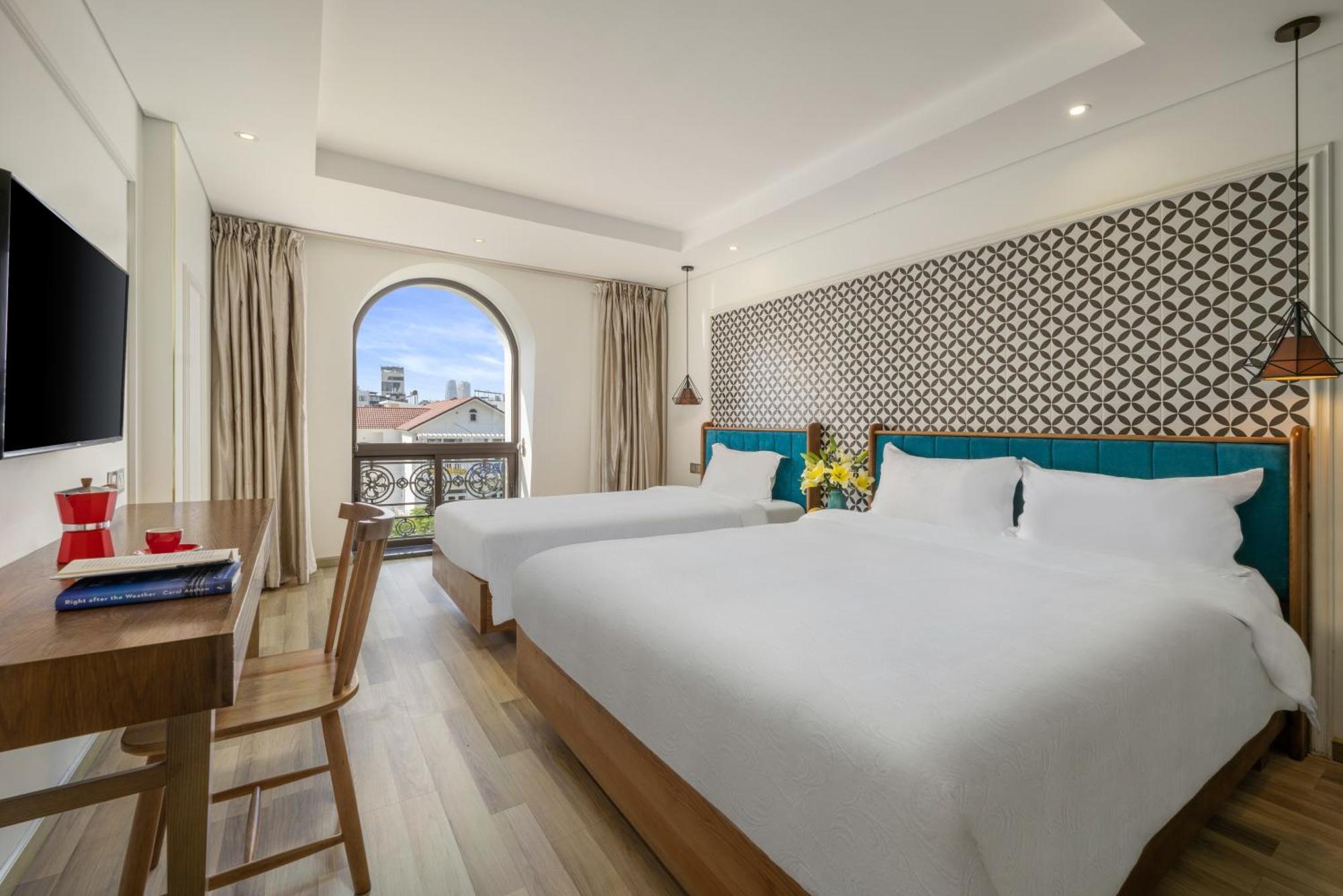 Brilliant Majestic Hotel Da Nang Exterior photo