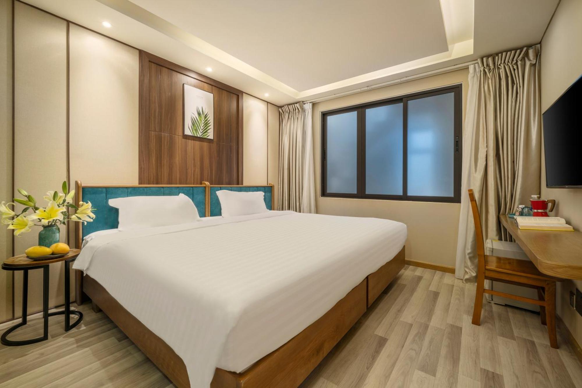 Brilliant Majestic Hotel Da Nang Exterior photo