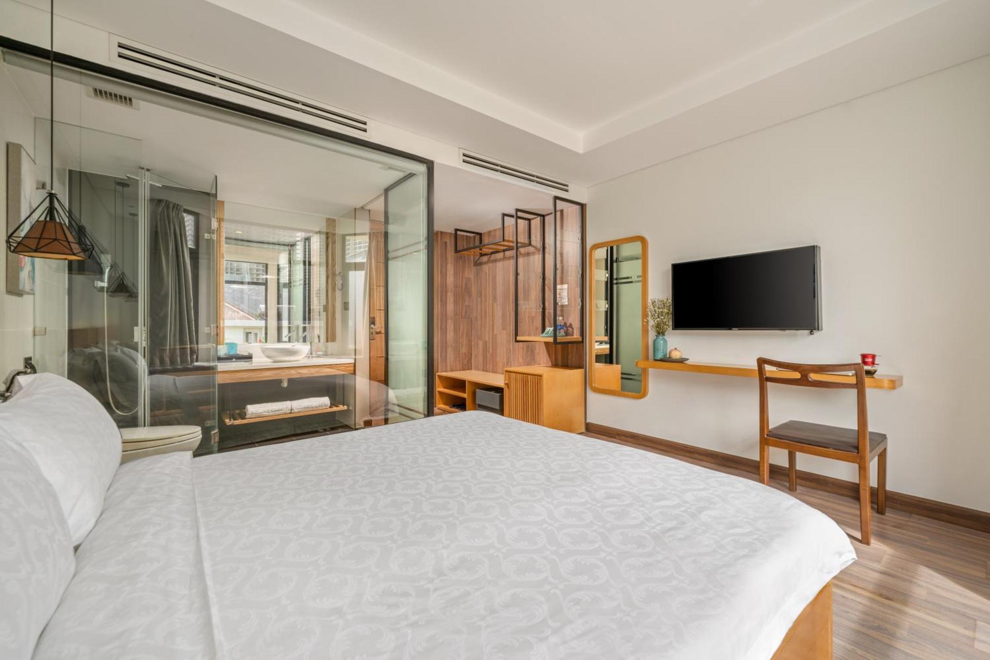 Brilliant Majestic Hotel Da Nang Exterior photo